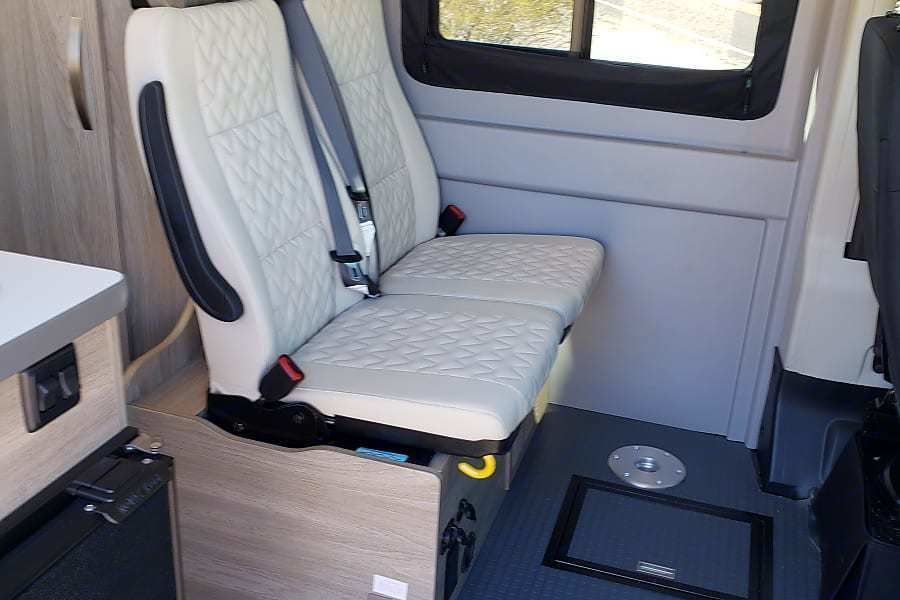 Photo 5 - 2021 Winnebago Other rental photo 7