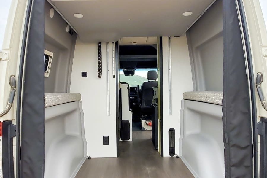 Photo 3 - 2020 Winnebago Other rental photo 5