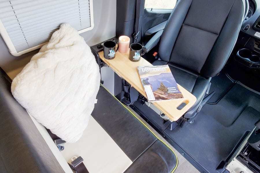 Photo 5 - 2020 Winnebago Other rental photo 7