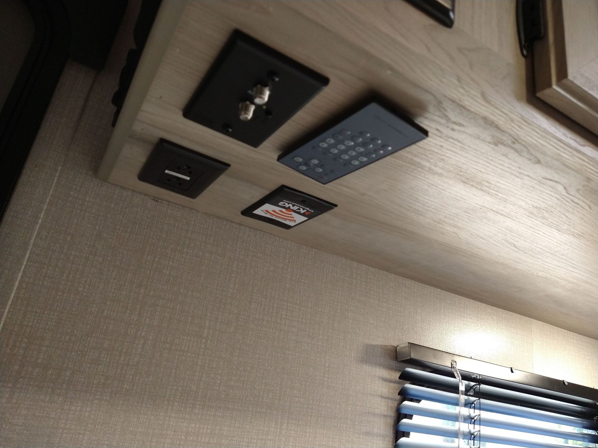Photo 18 - 2021 K-Z Manufacturing Travel Trailer rental photo 19