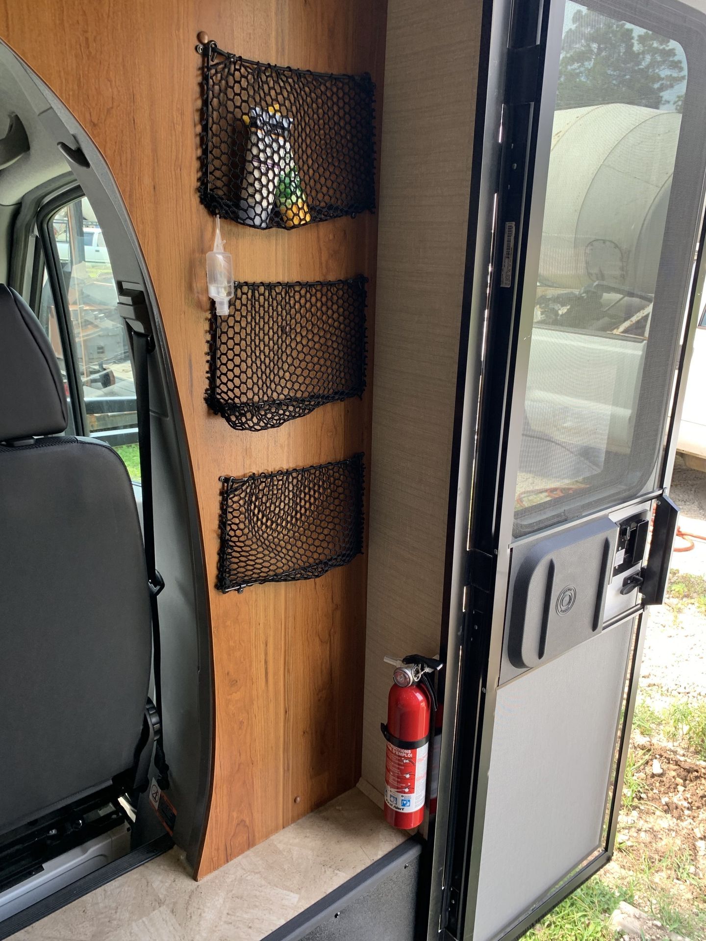 Photo 22 - 2017 Jayco Class C Motorhome rental photo 24