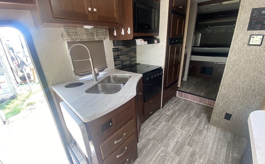 Photo 9 - 2020 Forest River Class C Motorhome rental photo 11