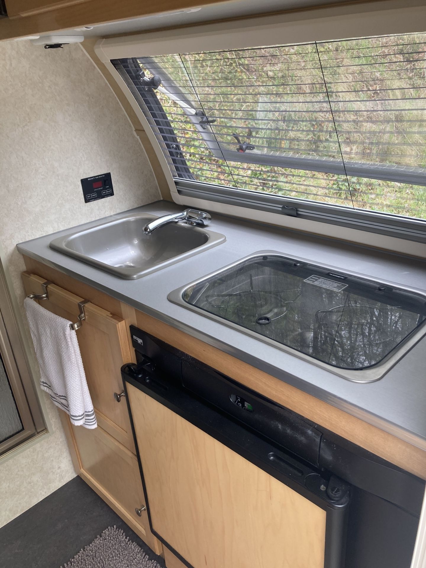 Photo 10 - 2018 T&B Travel Trailer rental photo 12