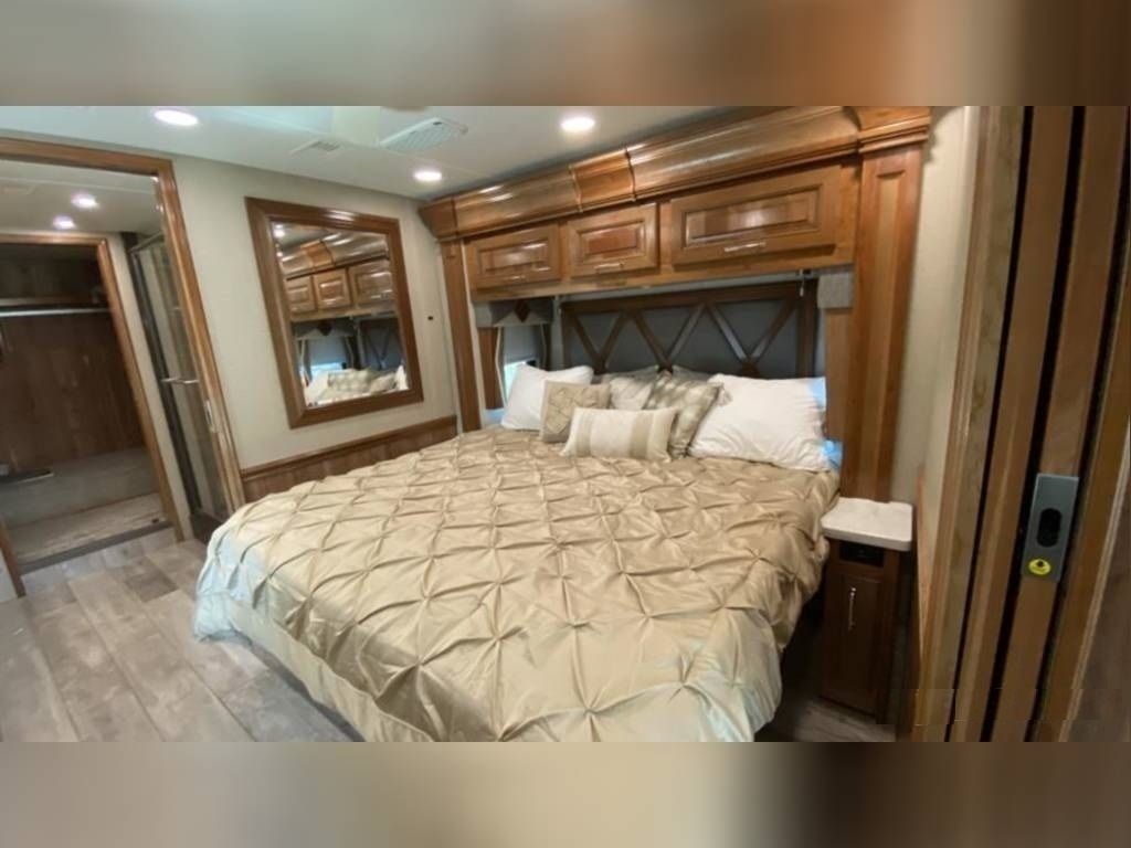 Photo 5 - 2020 Entegra Coach Class A Motorhome rental photo 13