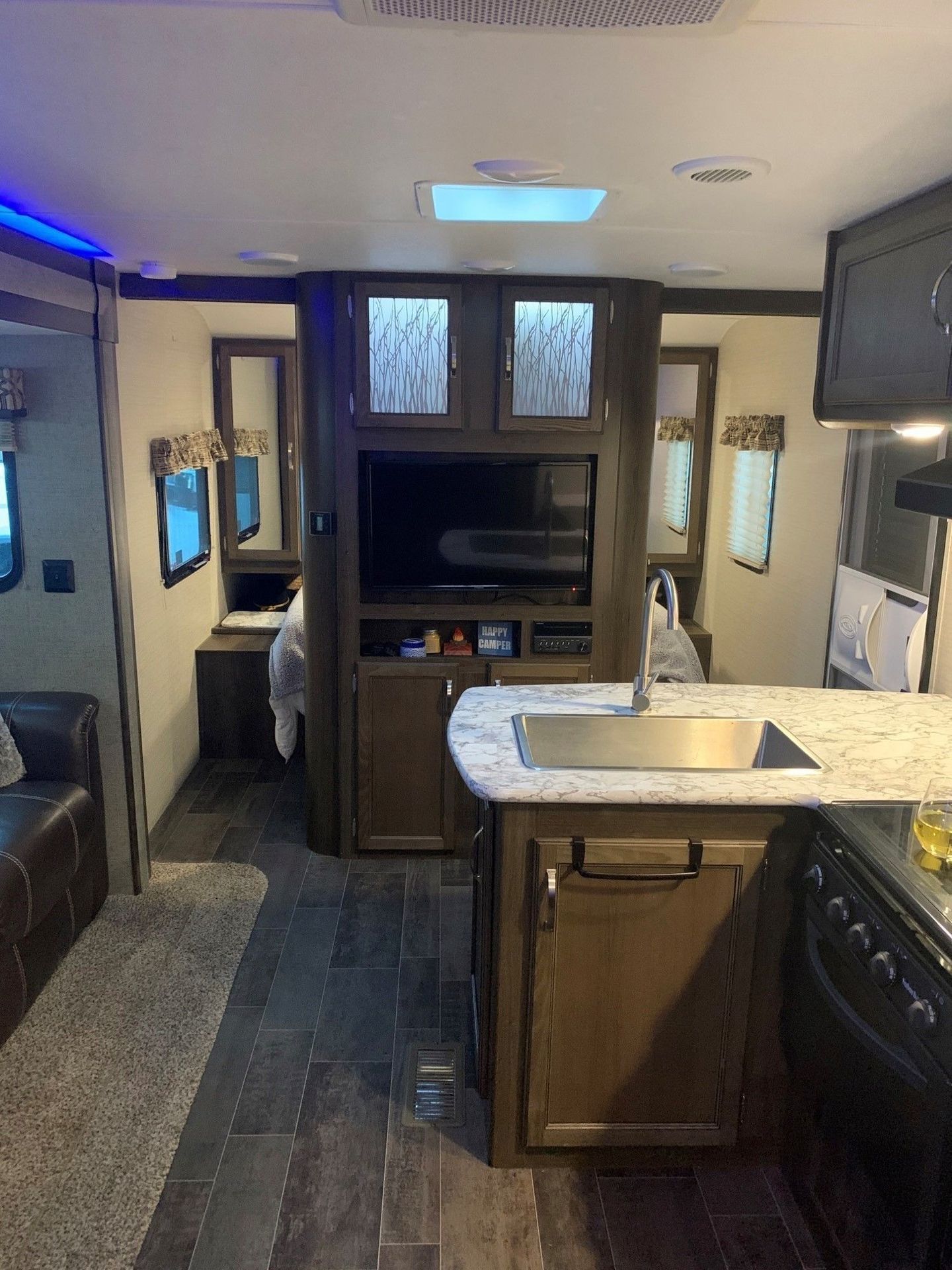 Photo 4 - 2018 Keystone Travel Trailer rental photo 6