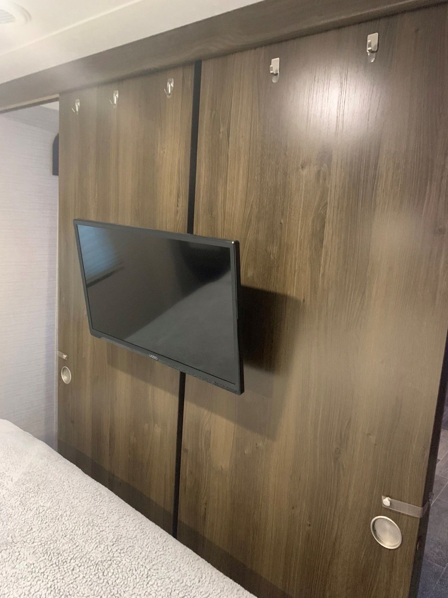 Photo 6 - 2018 Keystone Travel Trailer rental photo 8
