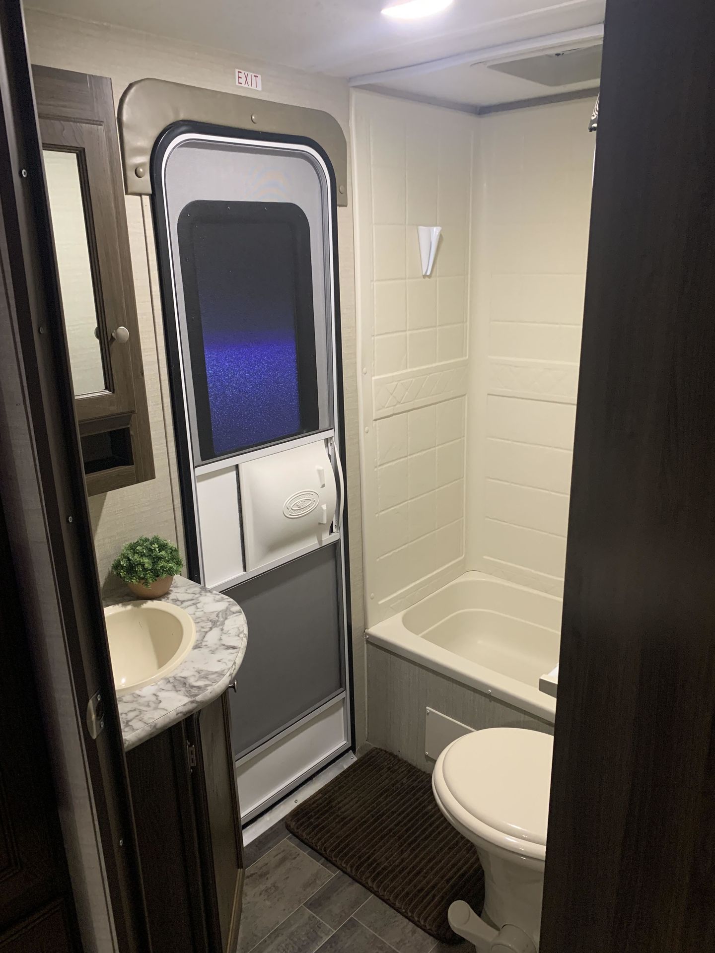 Photo 7 - 2017 Keystone Travel Trailer rental photo 9