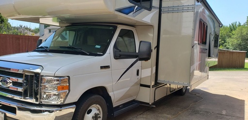 2018 Gulf Stream conquest Class C Motorhome for rent in Garland, TX