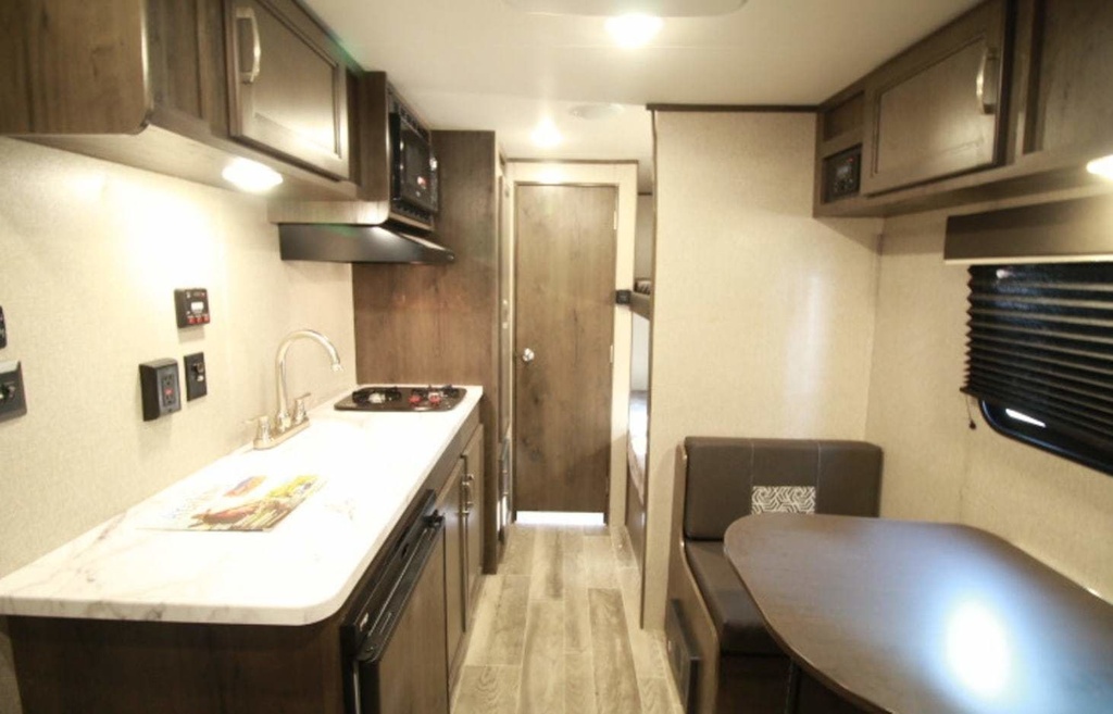 Photo 15 - 2021 Jayco Travel Trailer rental photo 17
