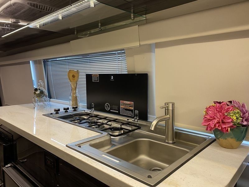 Photo 8 - 2019 Mercedes-Benz Class B Motorhome rental photo 10