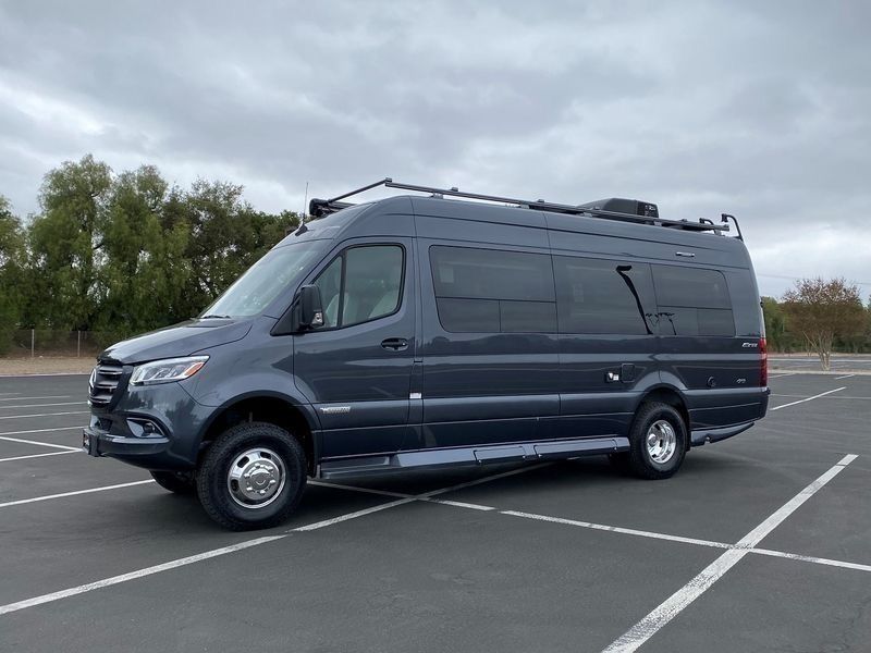 Photo 15 - 2019 Mercedes-Benz Class B Motorhome rental photo 17