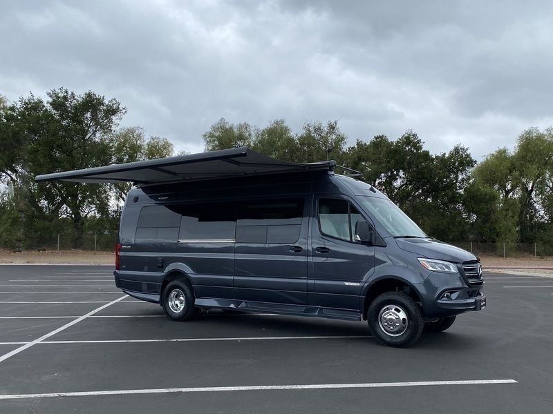 Photo 17 - 2019 Mercedes-Benz Class B Motorhome rental photo 19
