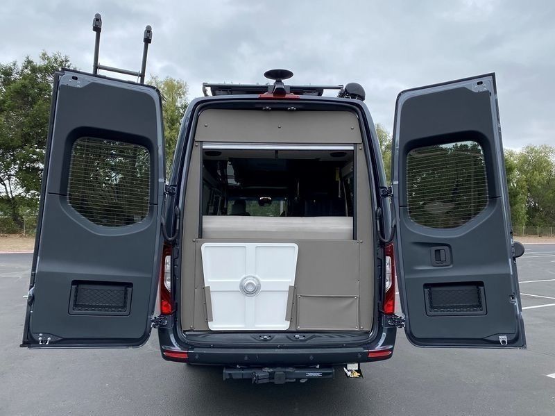 Photo 17 - 2019 Mercedes-Benz Class B Motorhome rental photo 20