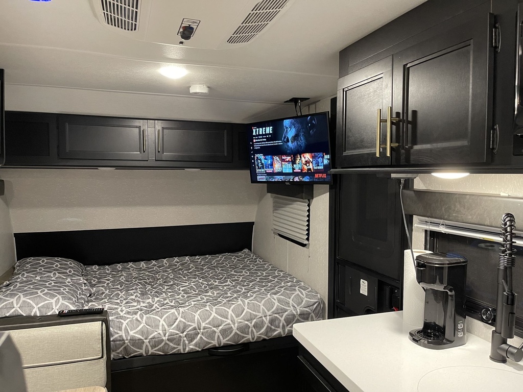 Photo 23 - 2021 Forest River Travel Trailer rental photo 25