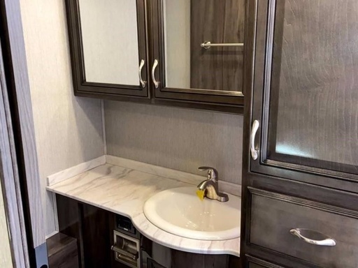 2005 Fleetwood Bounder Diesel Class A Motorhome for rent in Cleveland, TN