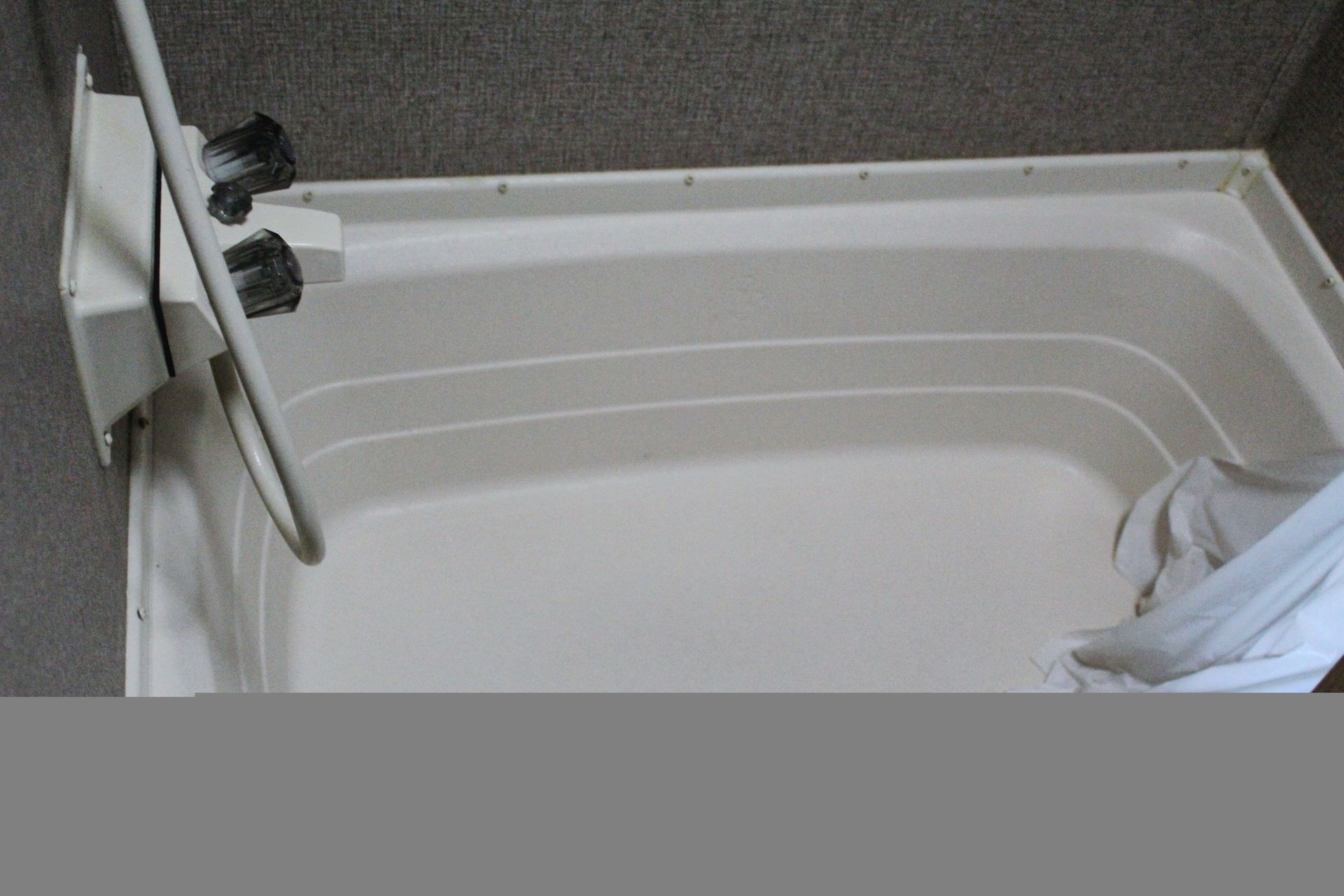 Photo 4 - 2018 Keystone Rv Travel Trailer rental photo 10