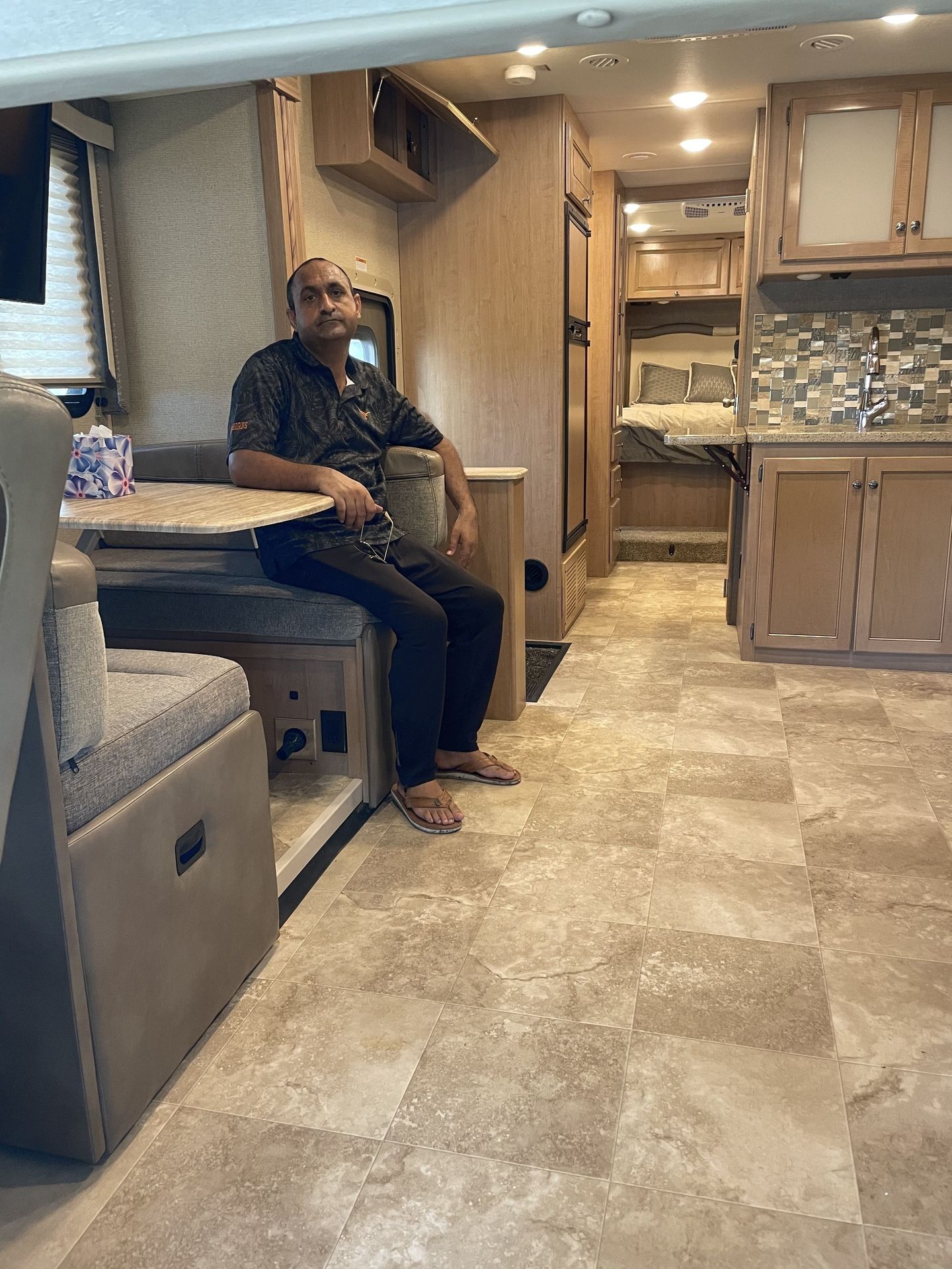 Photo 18 - 2018 Thor Motor Coach Class A Motorhome rental photo 20