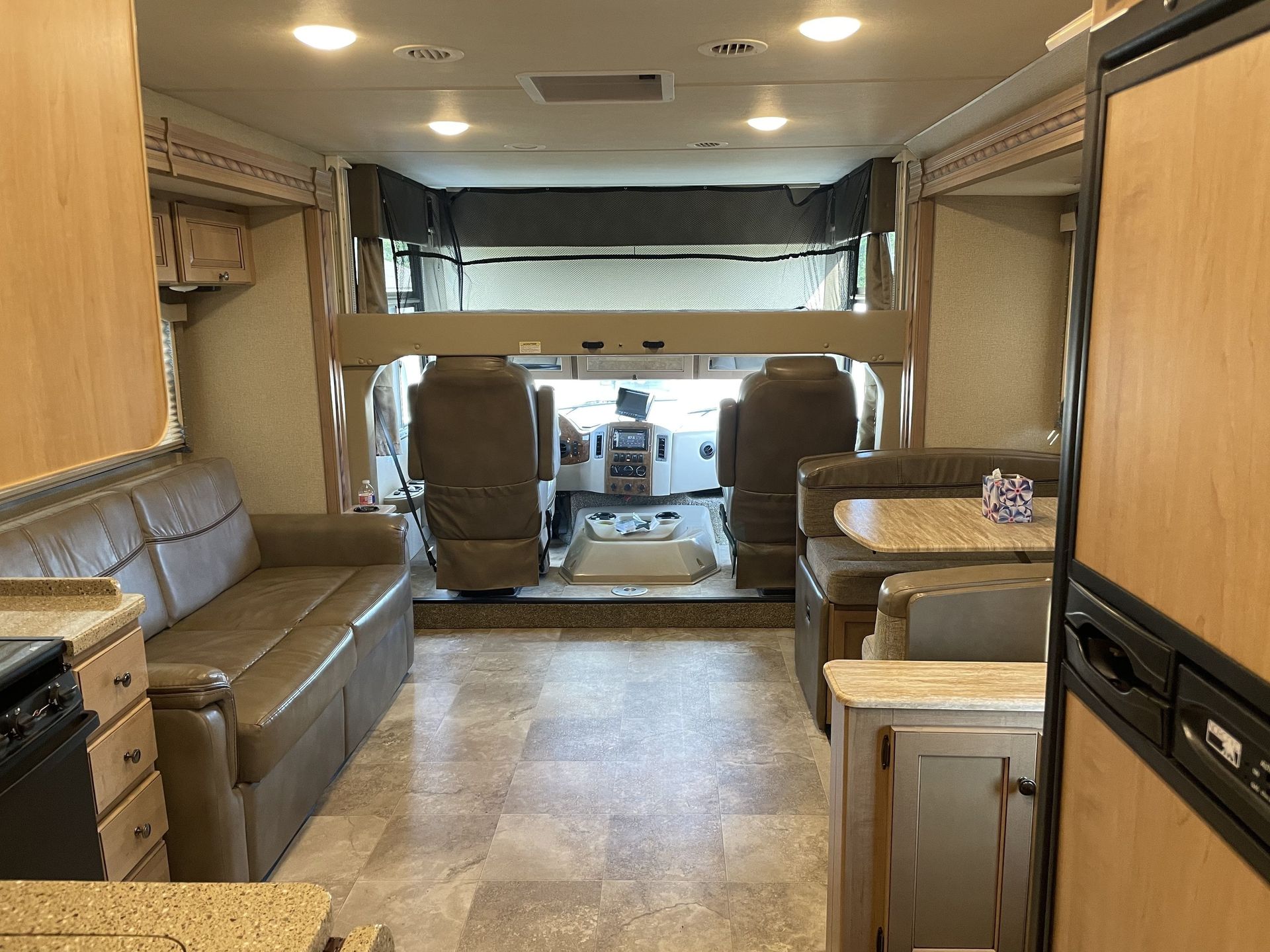 Photo 23 - 2018 Thor Motor Coach Class A Motorhome rental photo 25