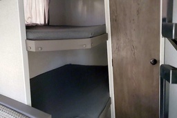 Photo 9 thumbnail 10