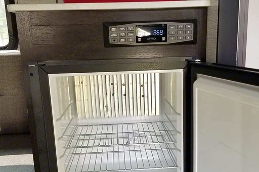 2020 Braxton Creek Plus15 FK Travel Trailer for rent in Corona, CA