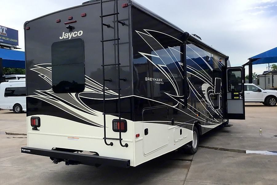Photo 6 - 2020 Jayco Class C Motorhome rental photo 15