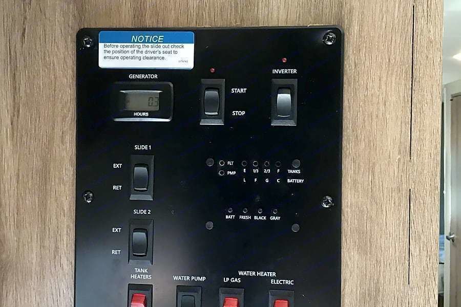 Photo 8 - 2020 Jayco Class C Motorhome rental photo 21