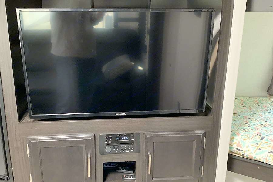 Photo 17 - 2021 Venture Rv Travel Trailer rental photo 19