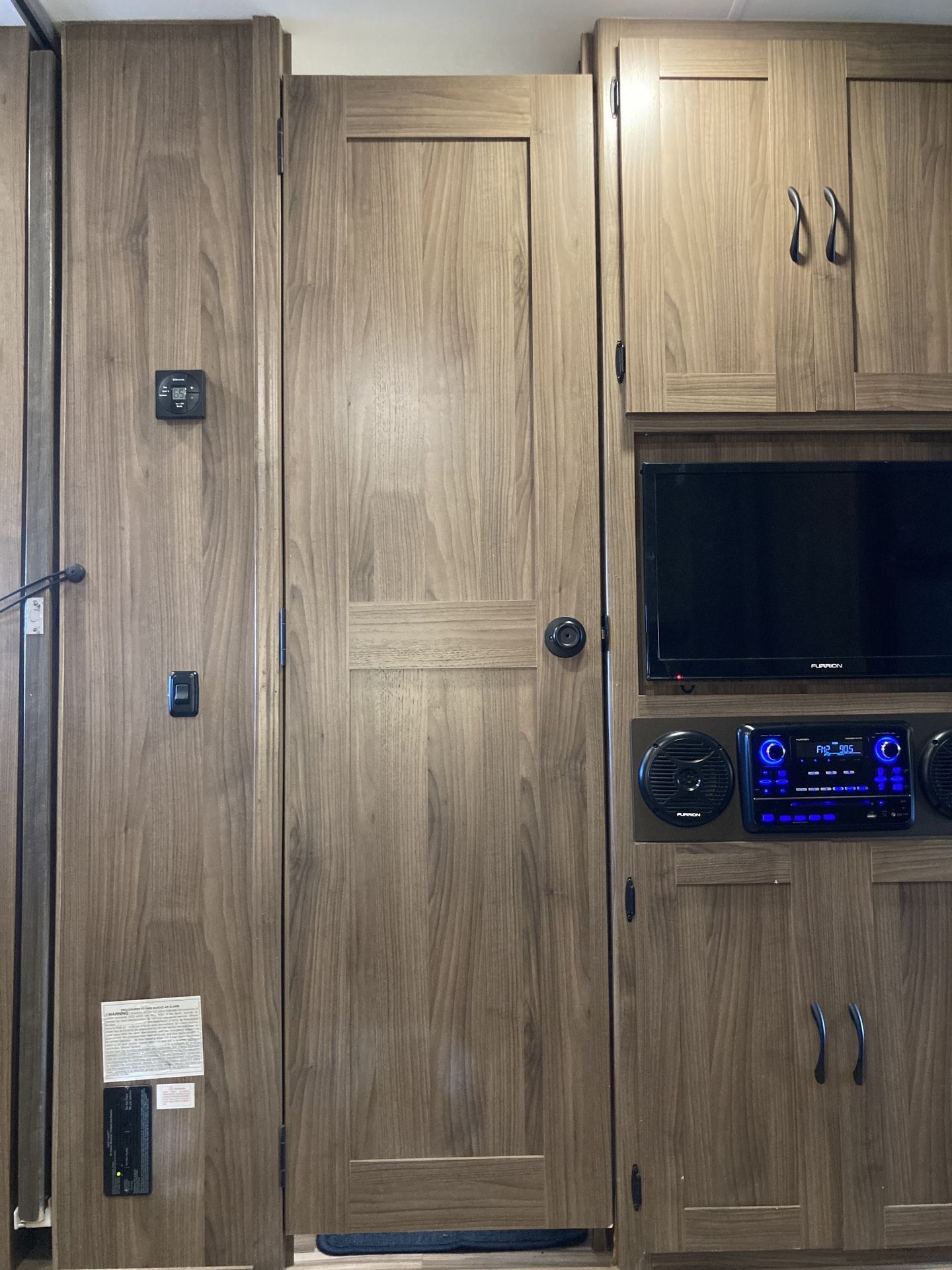Photo 8 - 2017 Coachmen Class C Motorhome rental photo 10