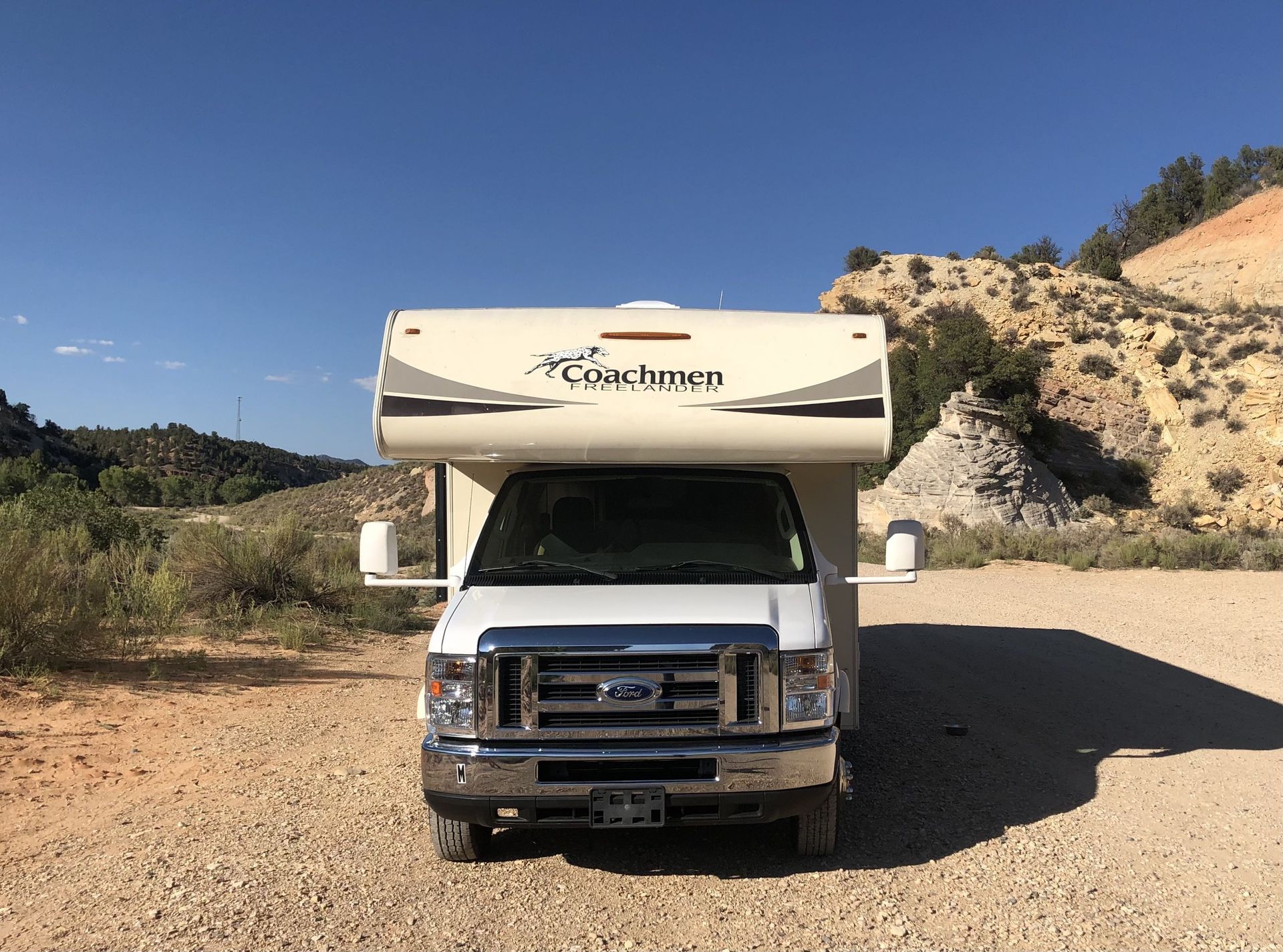 Photo 16 - 2017 Coachmen Class C Motorhome rental photo 18