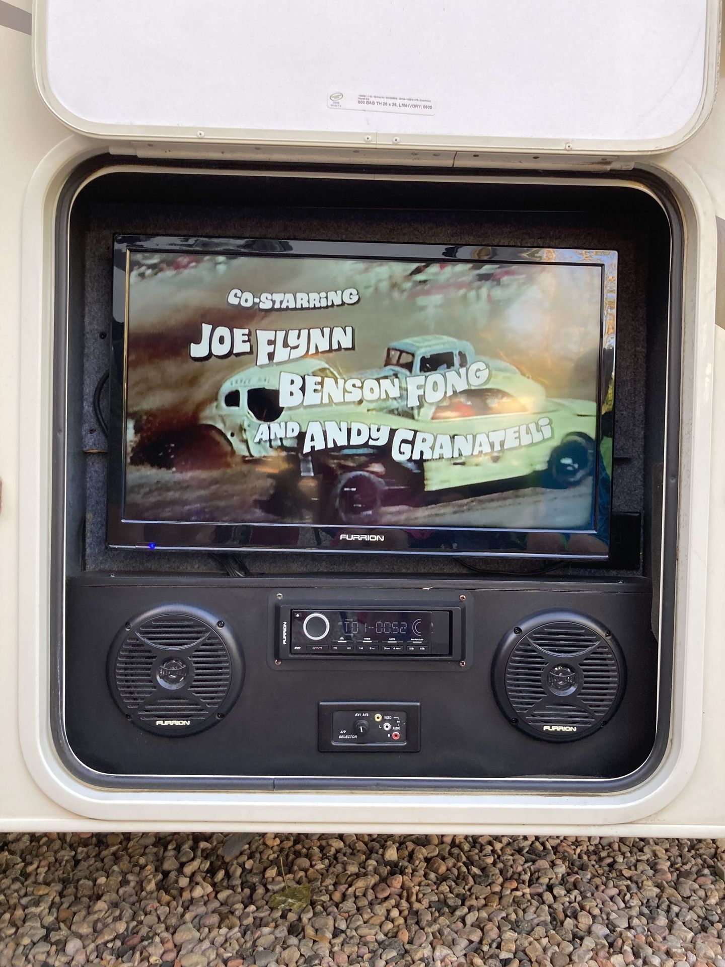 Photo 18 - 2017 Coachmen Class C Motorhome rental photo 20
