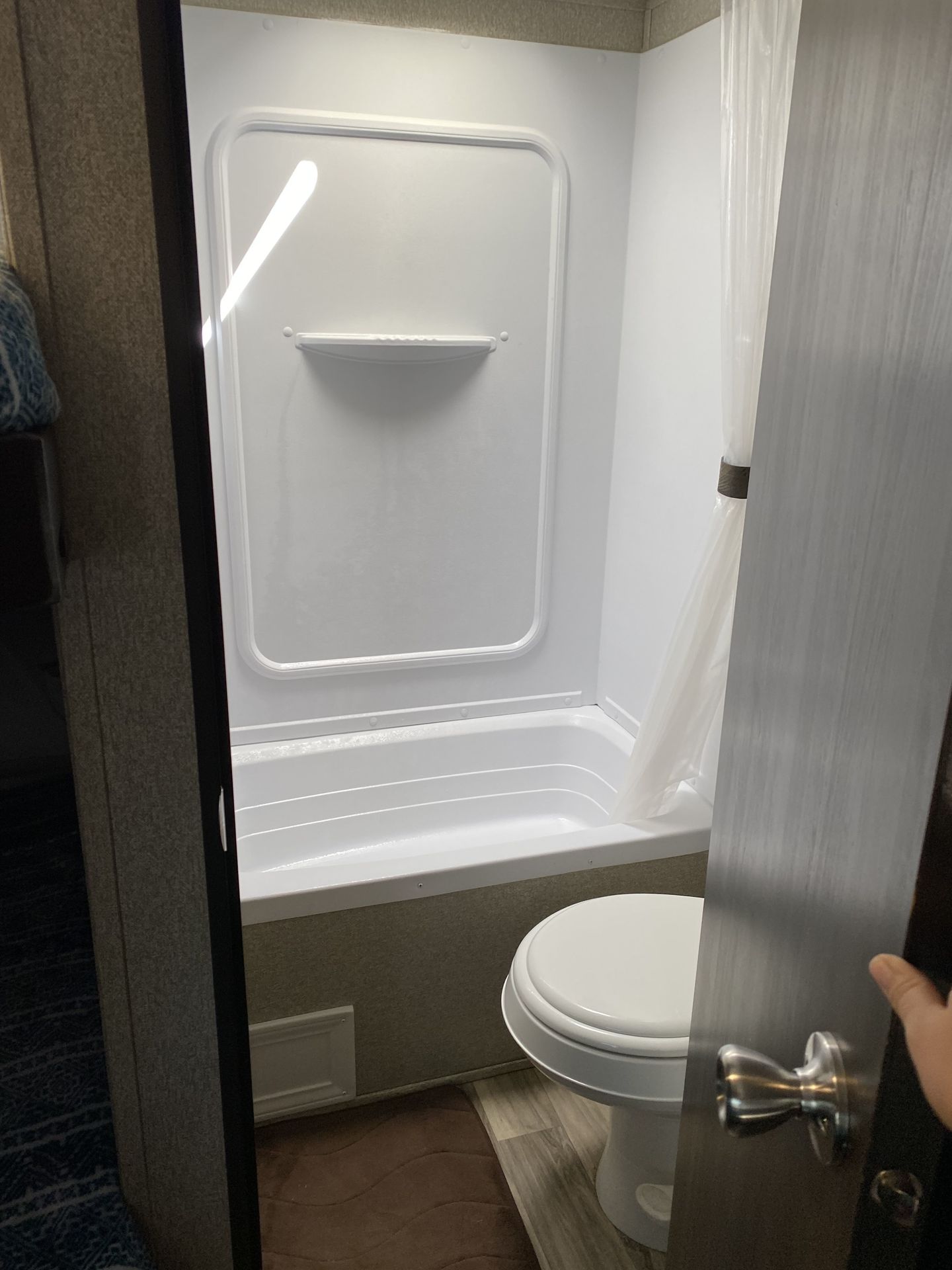 Photo 3 - 2018 Keystone Travel Trailer rental photo 8