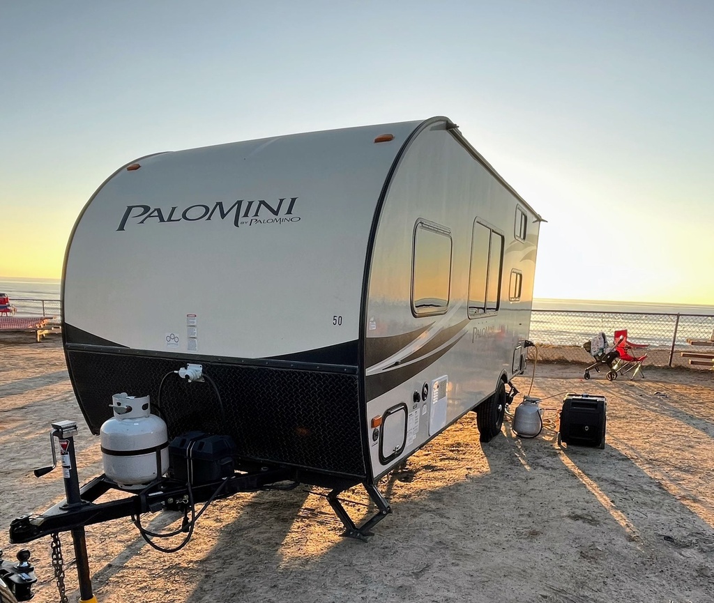 Photo 10 - 2022 Grand Design Travel Trailer rental photo 22