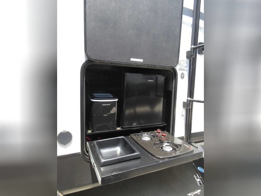 2020 Forest River ALPHA WOLF CHEROKEE 26DBH-L Travel Trailer for rent in Suffolk, VA
