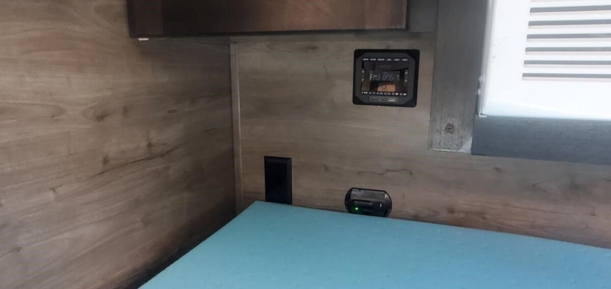 Photo 16 - 2021 Braxton Creek Travel Trailer rental photo 18