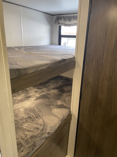 2021 Prime Time Avenger 26 BH Travel Trailer for rent in Leonard, MI