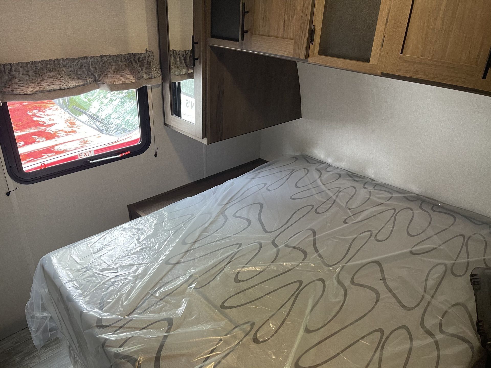 Photo 4 - 2021 Prime Time Travel Trailer rental photo 6