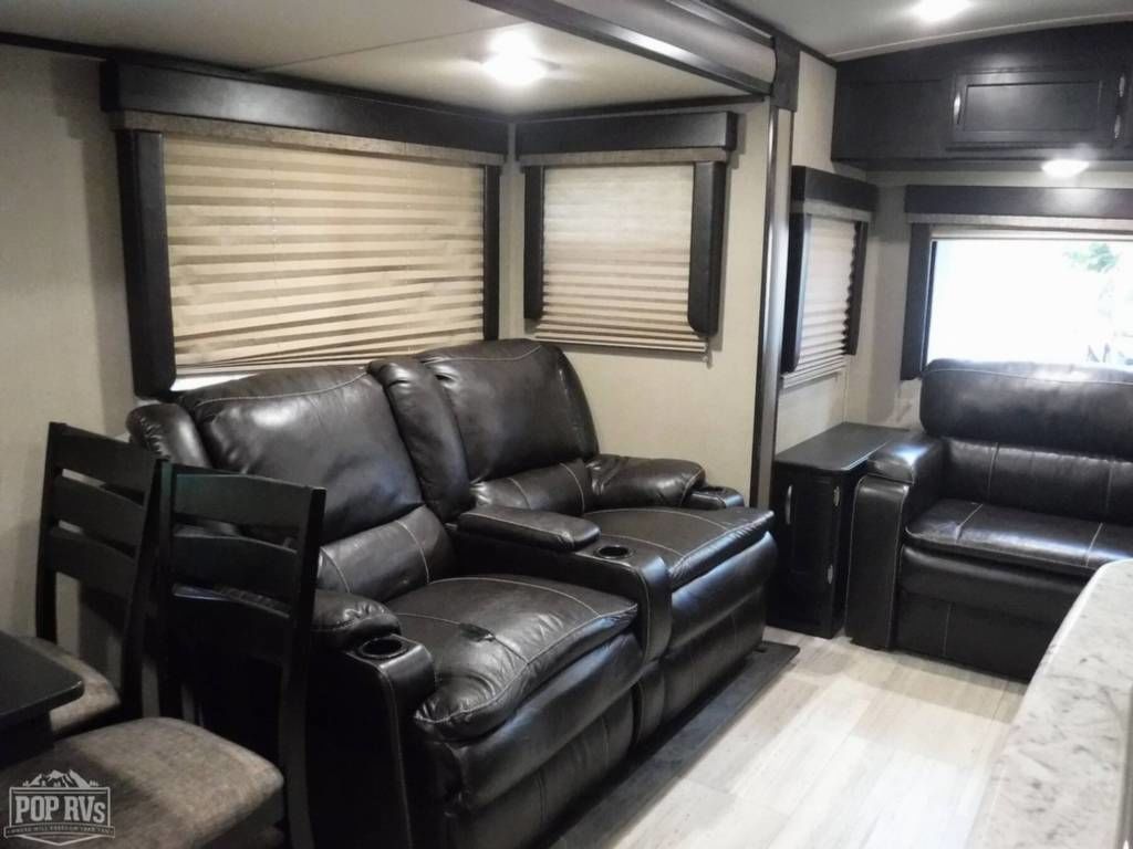Photo 5 - 2017 Grand Design Travel Trailer rental photo 7