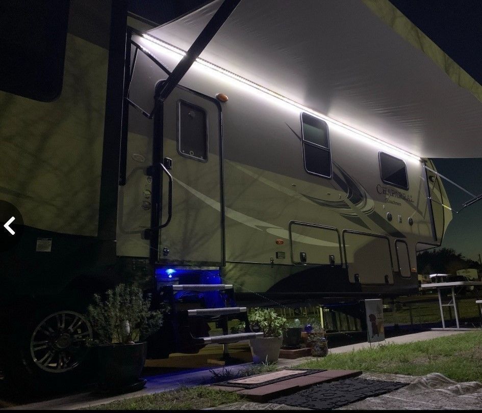 Photo 0 - 2019 Coachmen Fifth Wheel rental photo 2
