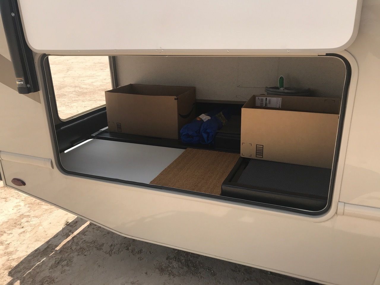 Photo 13 - 2021 Thor Motor Coach Class C Motorhome rental photo 15