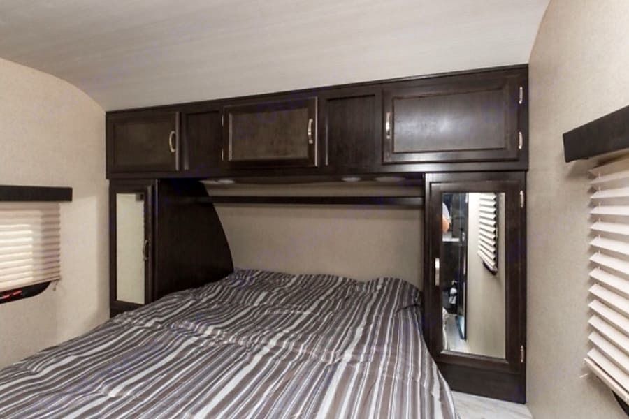 Photo 10 - 2019 Coachmen Spirit Of America Travel Trailer rental photo 12