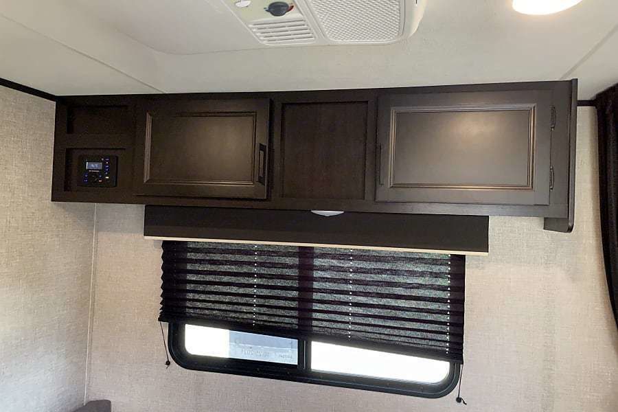 Photo 4 - 2022 Jayco Travel Trailer rental photo 6