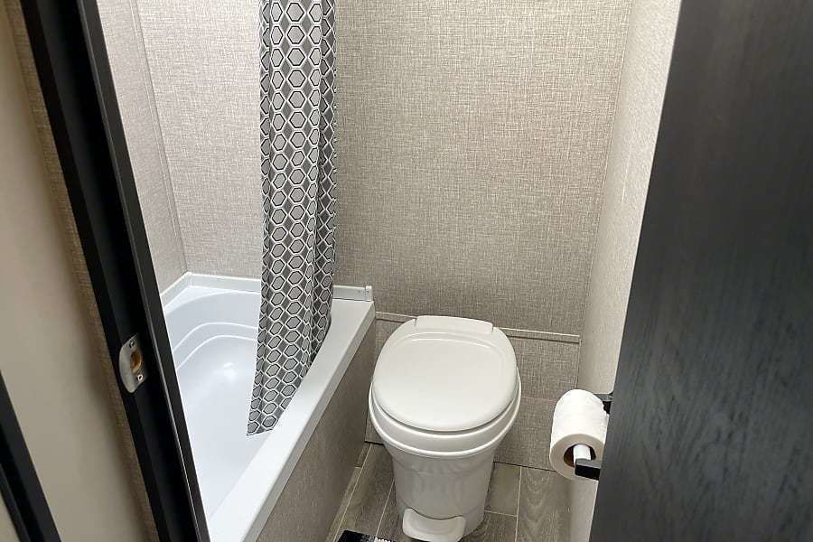 Photo 8 - 2022 Jayco Travel Trailer rental photo 10