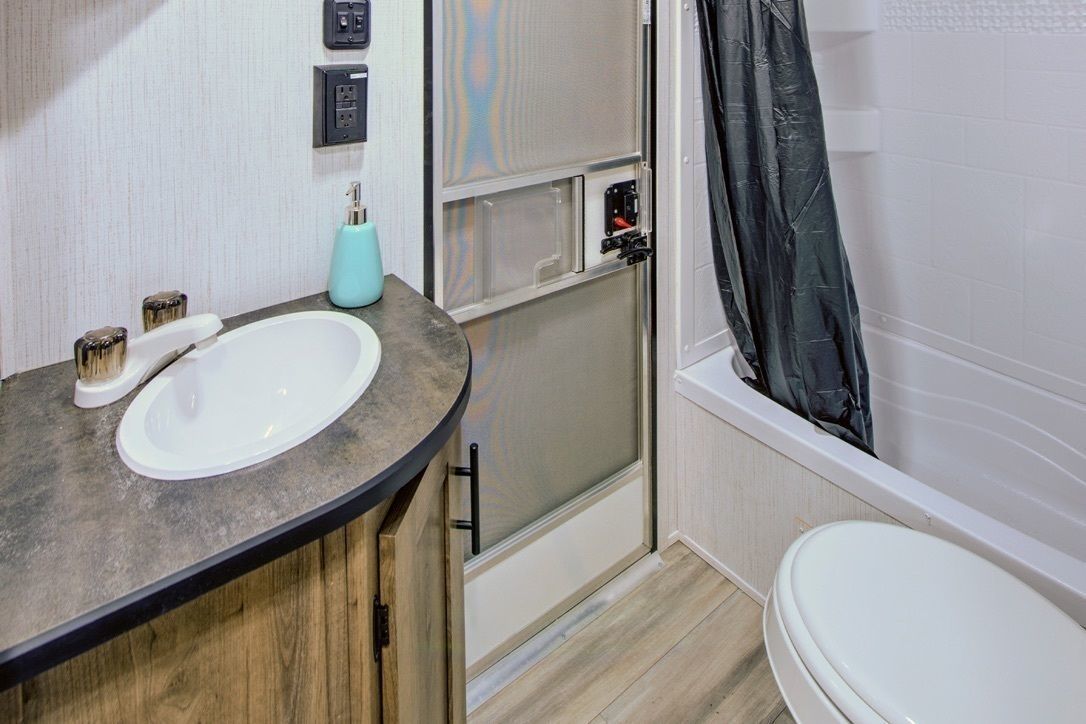 Photo 7 - 2022 Heartland Travel Trailer rental photo 9