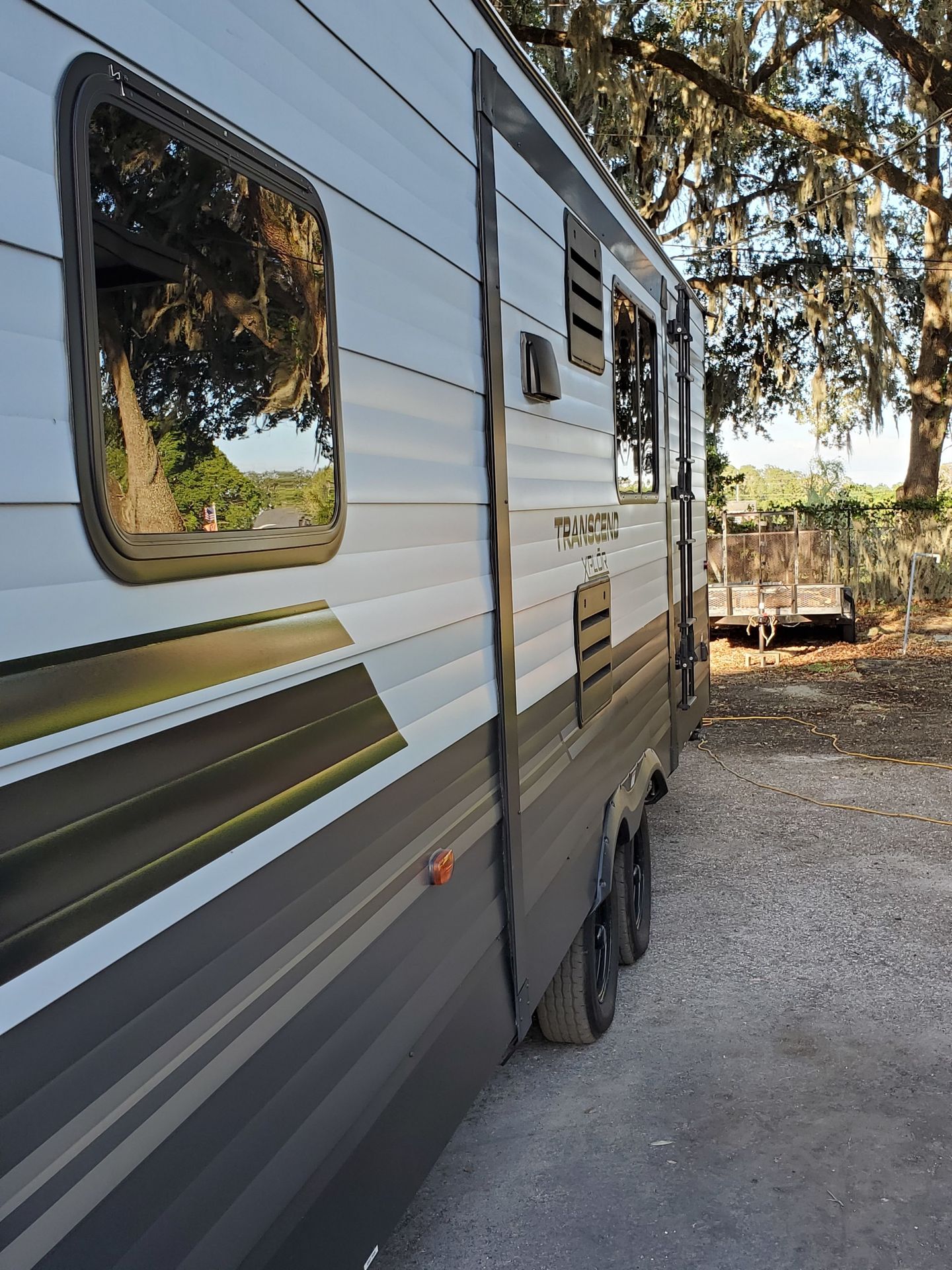 Photo 19 - 2020 Grand Design Travel Trailer rental photo 21
