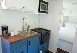 Photo 0 thumbnail 2