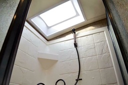 Photo 0 thumbnail 8