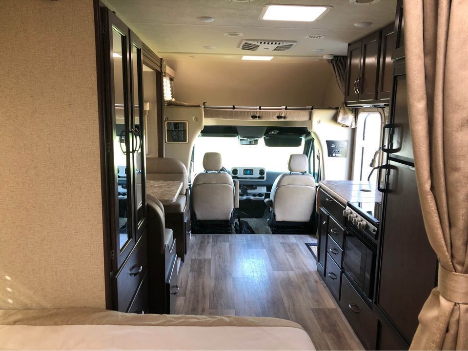 Photo 1 - 2021 Thor Class C Motorhome rental photo 16