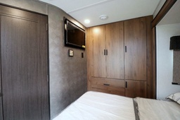 Photo 10 thumbnail 12