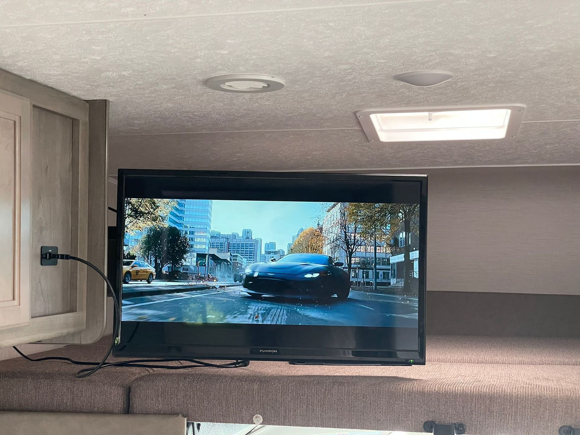 Photo 3 - 2022 Coachmen Class C Motorhome rental photo 19