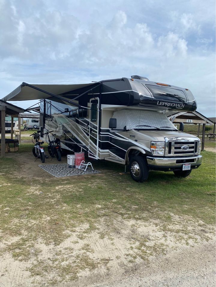 Photo 1 - 2021 Coachmen Class C Motorhome rental photo 3